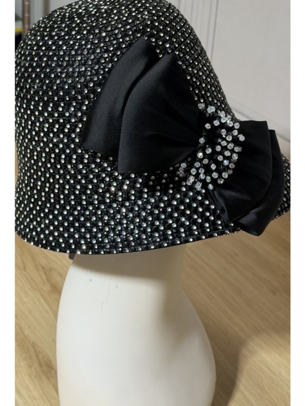 Whittall & Shon Black Rhinestone Bow Hat Womens One Size Formal Church NEW - Picture 2 of 11